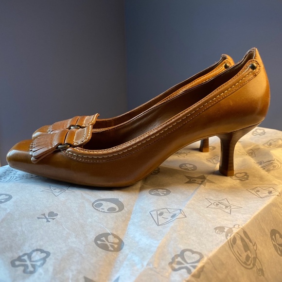 Cole Haan leather tan brown kitten heels 6.5 - Picture 2 of 6